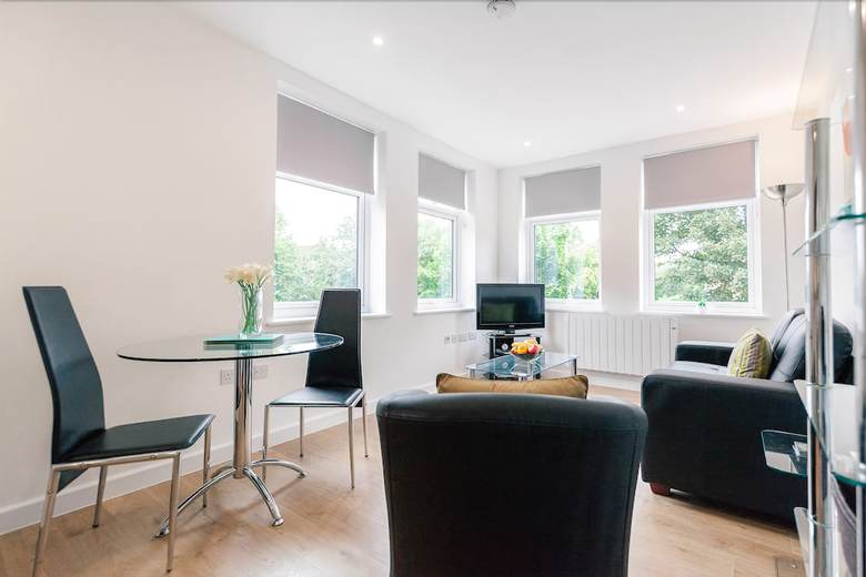 Roomspace Apartments - Swan House
