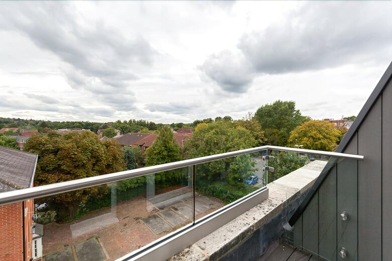 Roomspace Apartments - Swan House