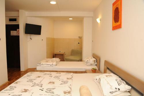 Hostal Guest House ?ot