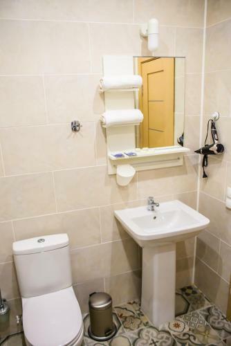 Albergue Globus Hotel