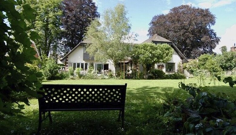 Bed & Breakfast Chestnut House