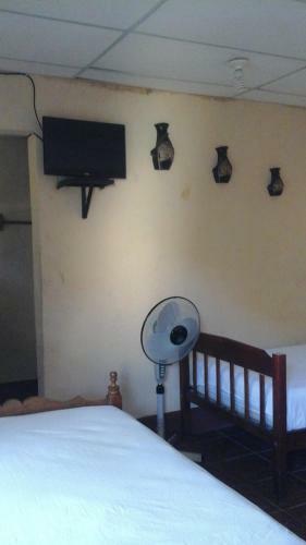 Hostal Hostel Edelma