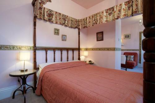 Bed & Breakfast Fourposter Lodge