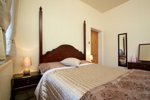 Bed & Breakfast Fourposter Lodge