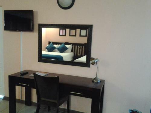 Hostal Phomolo Guest House