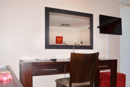 Hostal Phomolo Guest House