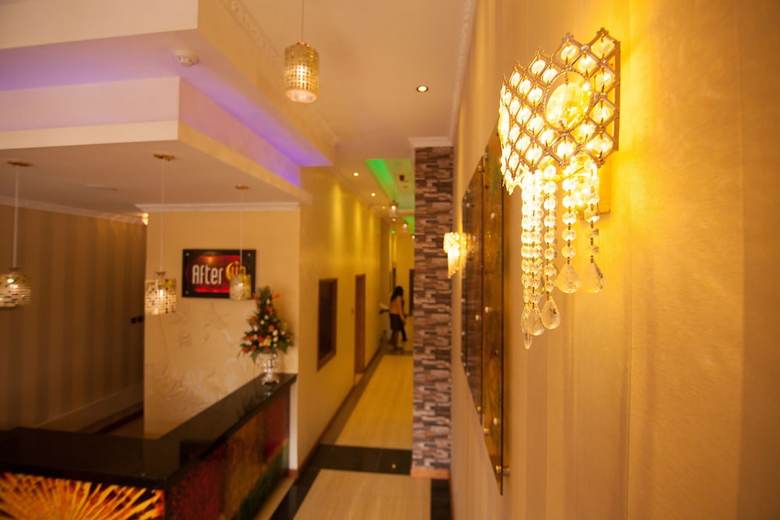 After 40 Hotel