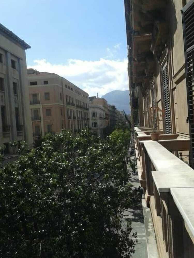Hostal Palazzo Savona