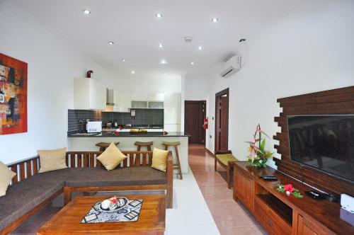 Yasad Residence