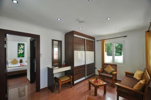 Yasad Residence