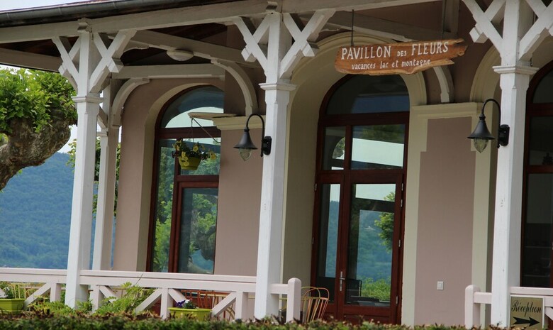 Hotel Le Pavillon Des Fleurs