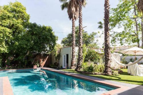 Mediterranean 4 Bedroom With Pool