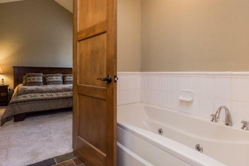 Wood Winds 1323 Apartment