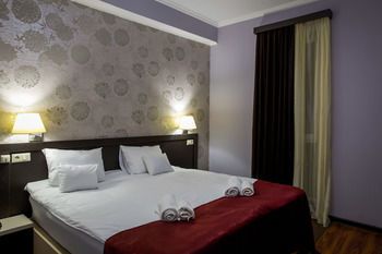 Hotel Log Inn Luxury