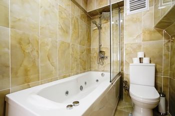 Hotel Cube Suites
