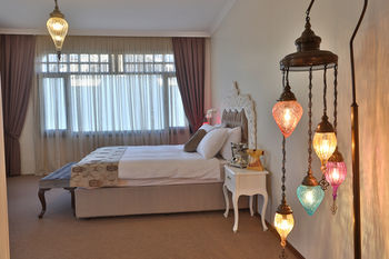 Bon Hotel City & Resort