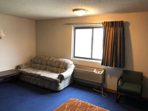 Hotel Denison Inn & Suites