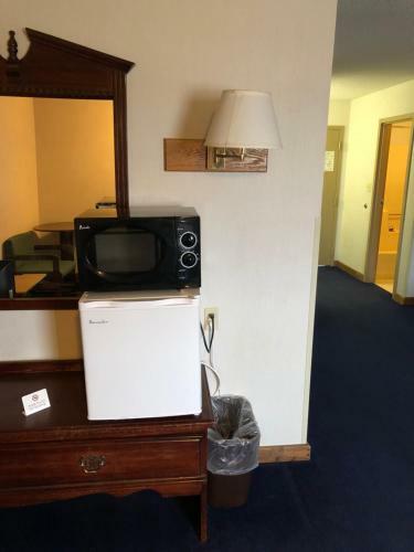 Hotel Denison Inn & Suites