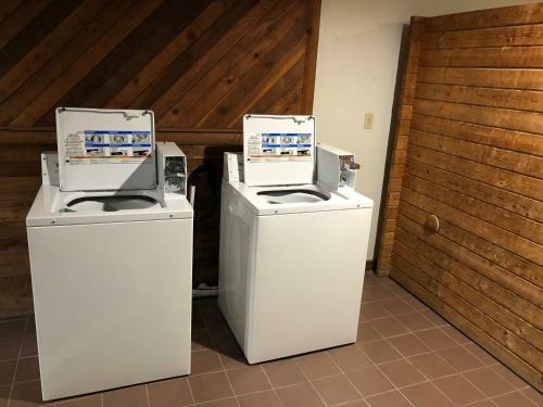 Hotel Denison Inn & Suites