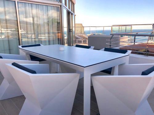Apartamento Holiday Club Jardin de Amadores