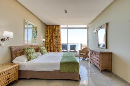 Apartamento Holiday Club Jardin de Amadores
