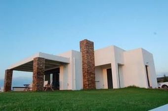 Cristelia Luxury Sea Front & Pool Villa