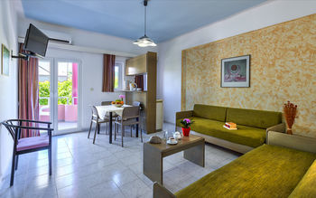 Aparthotel Sea Side Apartments