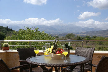 Villas Kalives