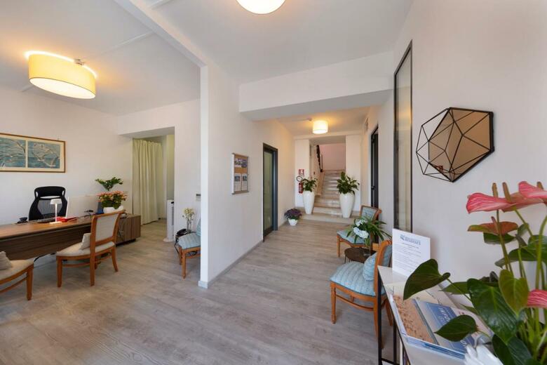 Apartamento Sea Breeze Residence
