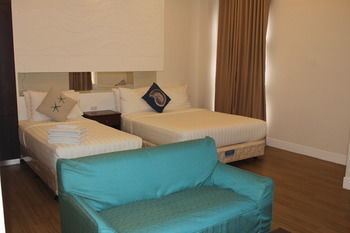 The Reef Hotel And Residences
