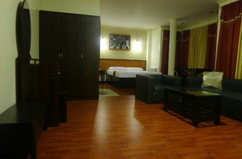 Hotel Ruemango Apartelle And Suites