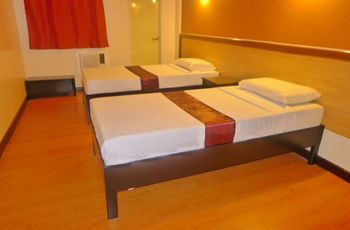 Hotel Ruemango Apartelle And Suites