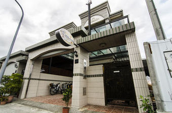 Bed & Breakfast 100 Per Centum Homestay