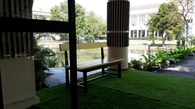 Albergue We Train Hotel Donmuang