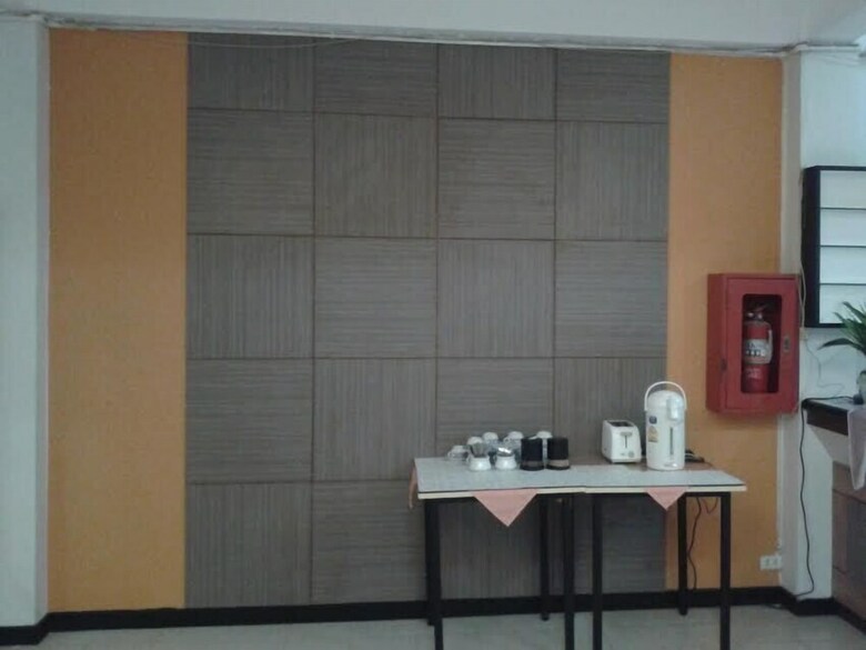 Albergue We Train Hotel Donmuang