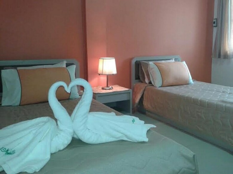 Albergue We Train Hotel Donmuang