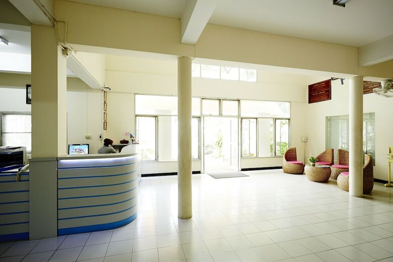 Albergue We Train Hotel Donmuang
