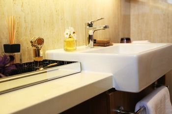 Aparthotel Green Court Place Jin Qiao Middle Ring