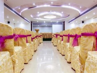 Hotel Oyo Premium Diamond Park