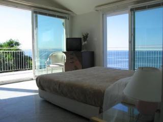 Bed & Breakfast Dream House