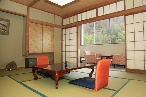 Hotel New Kotobuki