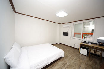 Ekonomy Hotel Mokpo