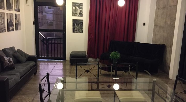 Hostal Ica Adventures II