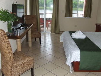 Hotel Lamanai Landings Resort And Marina