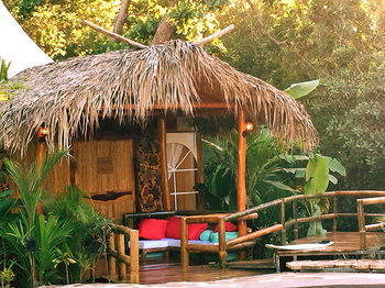 Posada Ocho Artisan Bungalows