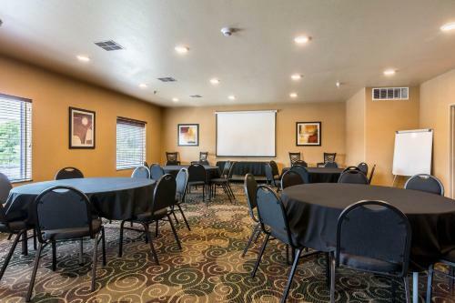 Cobblestone Hotel & Suites - Harborcreek