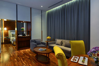 The Avenue - A Murwab Hotel