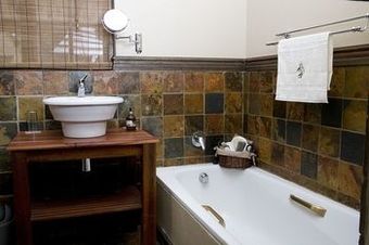 Hotel La Vue Guest Lodge And Function Venue