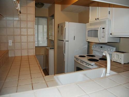 Summer Tree Village E-11 Apartment