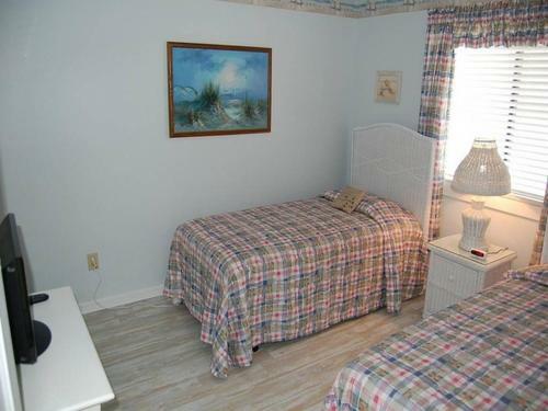 Shipwatch Pointe L-301 Apartment